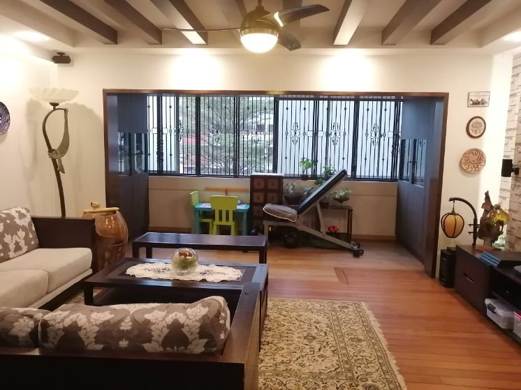 125 buit batok central