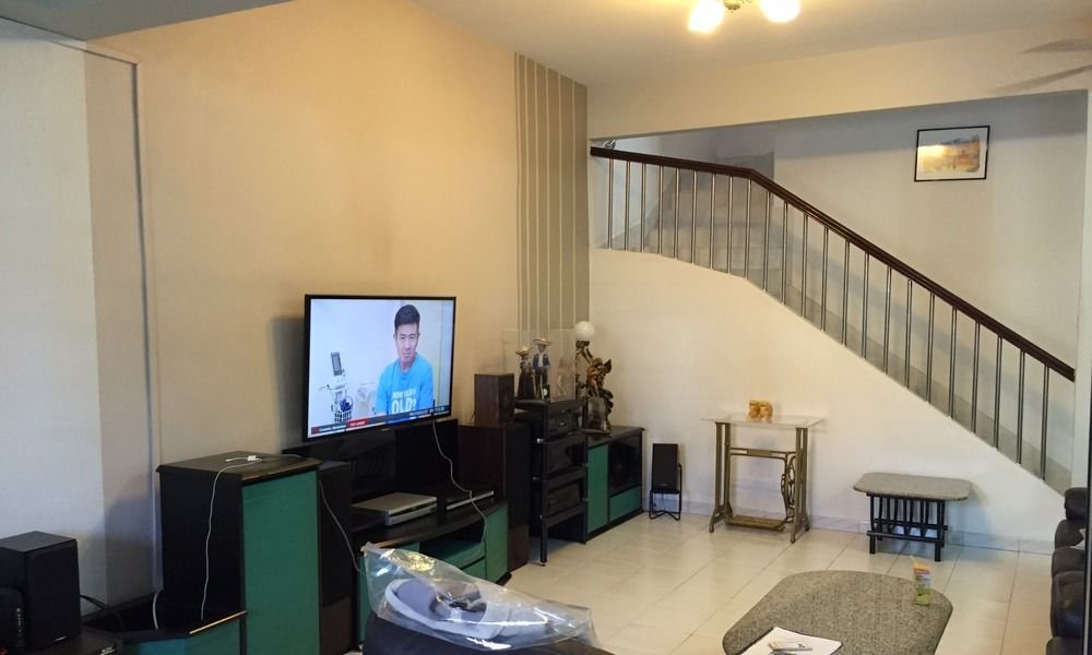 My Track Records jalan gumilang 1